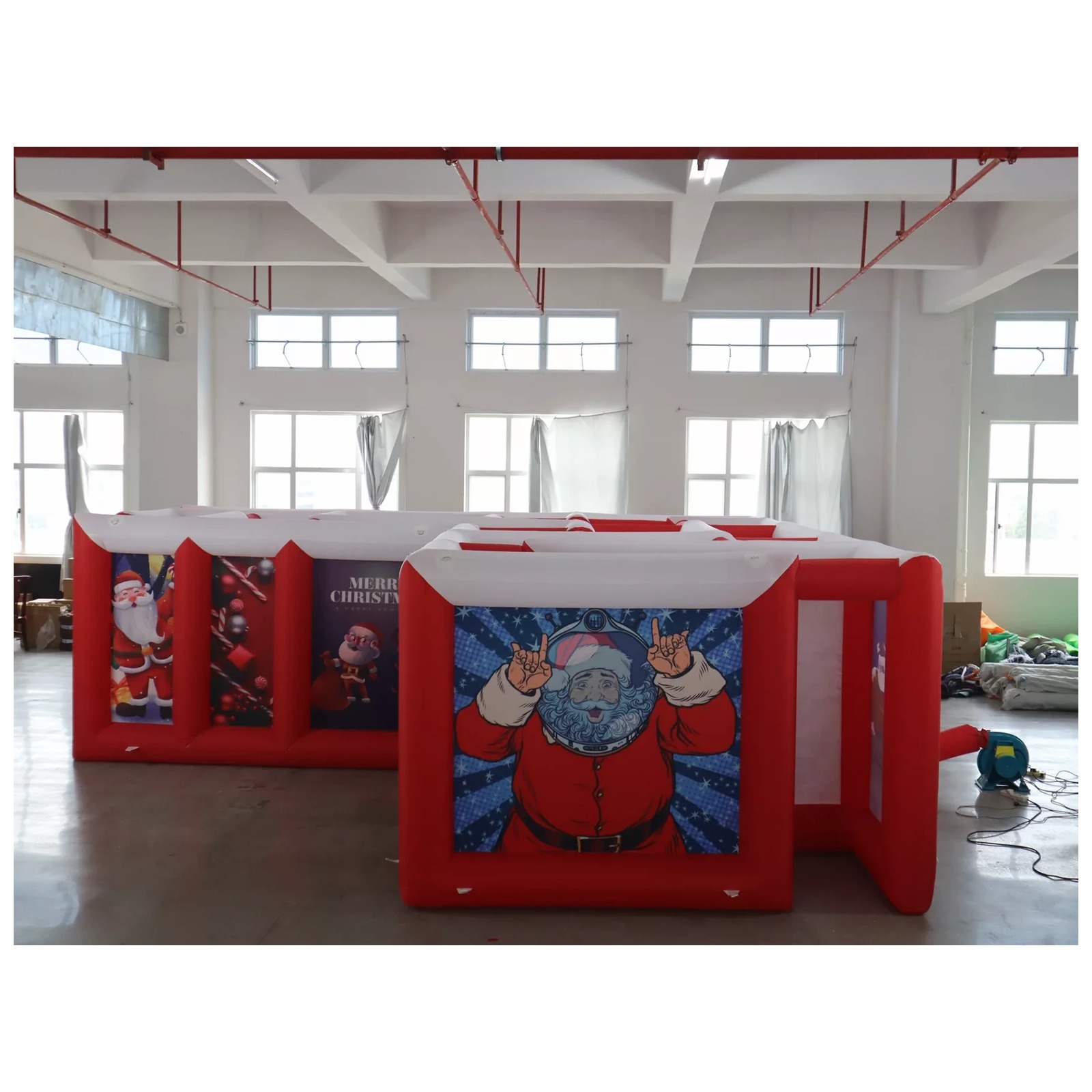 대형 빨간색과 흰색 평평한 지붕의 에어바운스 미로 3X - Kids Outdoor Fun 리뷰 및 가격